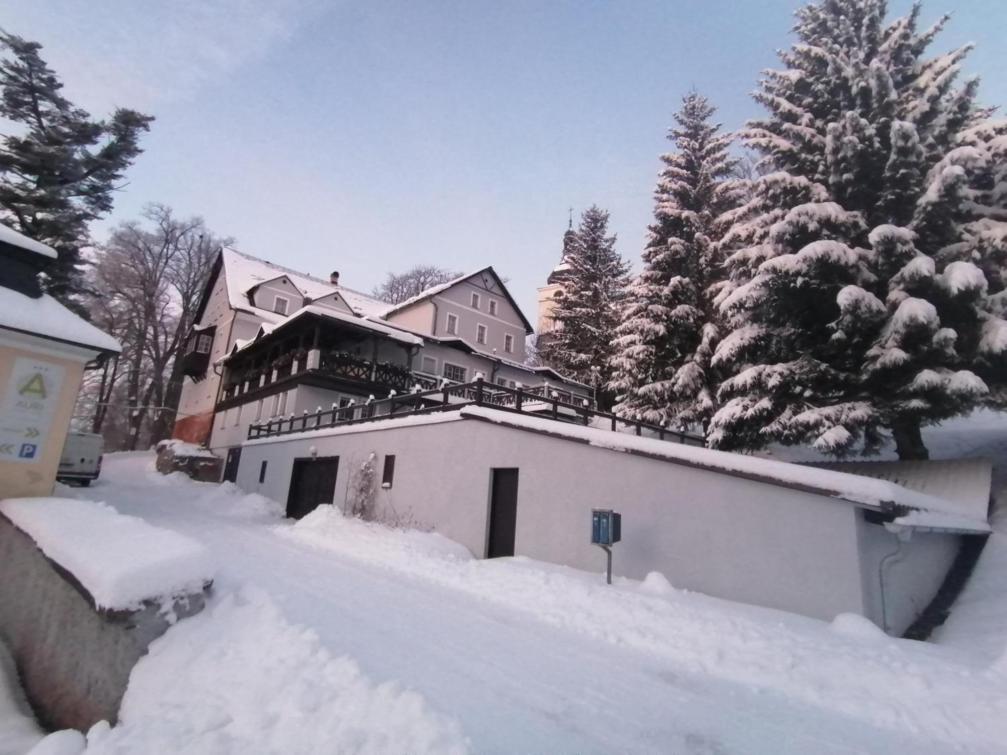 Hotel Auri Rudník Exterior foto